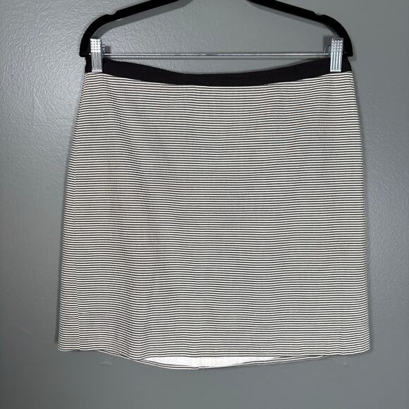 Ann Taylor LOFT Women's Gray & White Striped Pencil Skirt - Size 10 - Corpcore - Picture 1 of 6